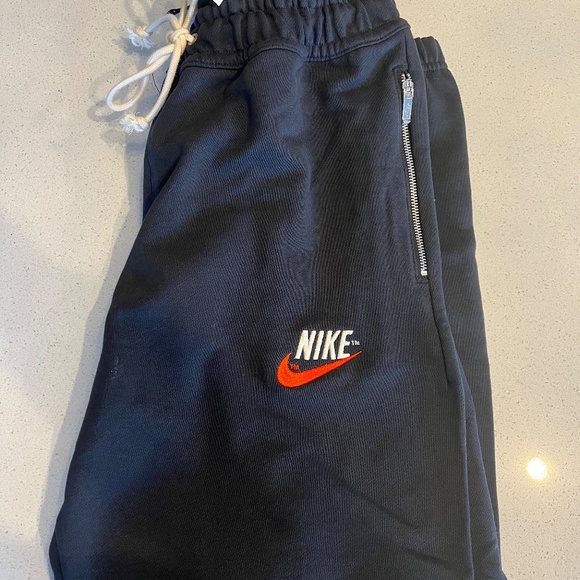 Nike Trackpants - Picture 1 of 3